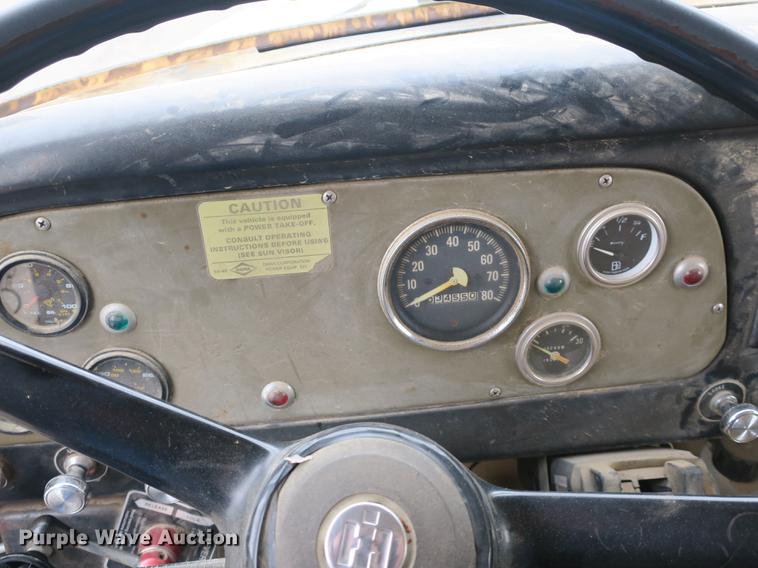 image for item DB8829 1978 International Loadstar 1600 dump truck