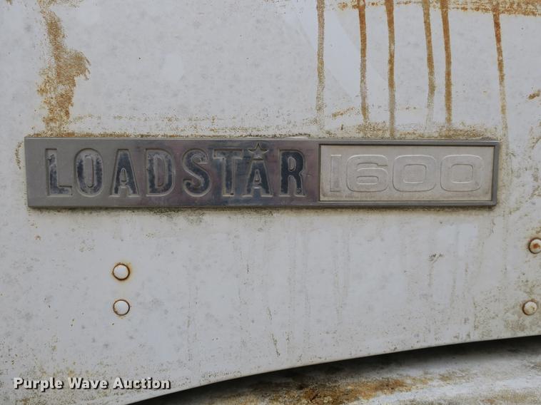 image for item DB8829 1978 International Loadstar 1600 dump truck