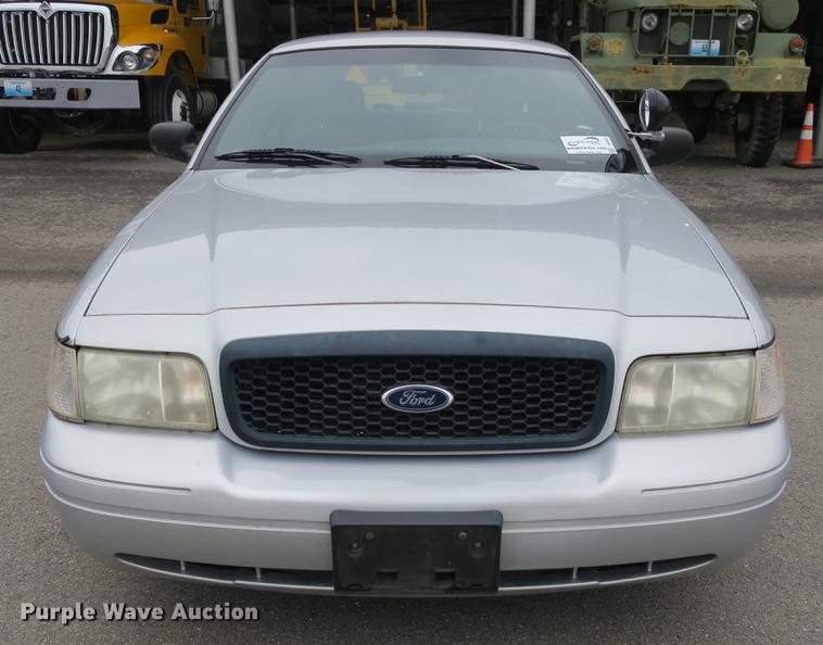 image for item DB8831 2003 Ford Crown Victoria Police Interceptor