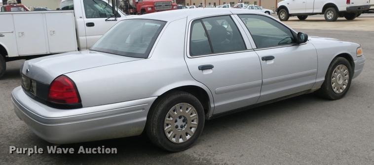 image for item DB8831 2003 Ford Crown Victoria Police Interceptor
