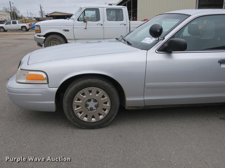 image for item DB8831 2003 Ford Crown Victoria Police Interceptor