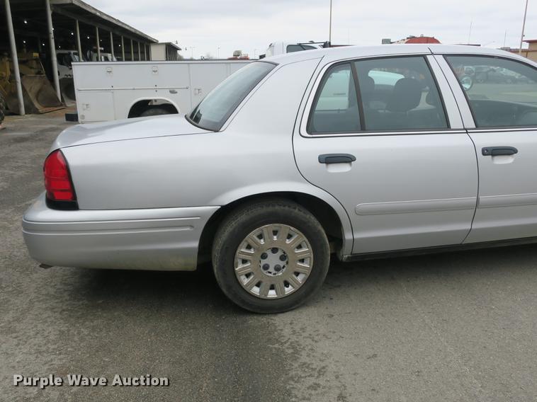 image for item DB8831 2003 Ford Crown Victoria Police Interceptor