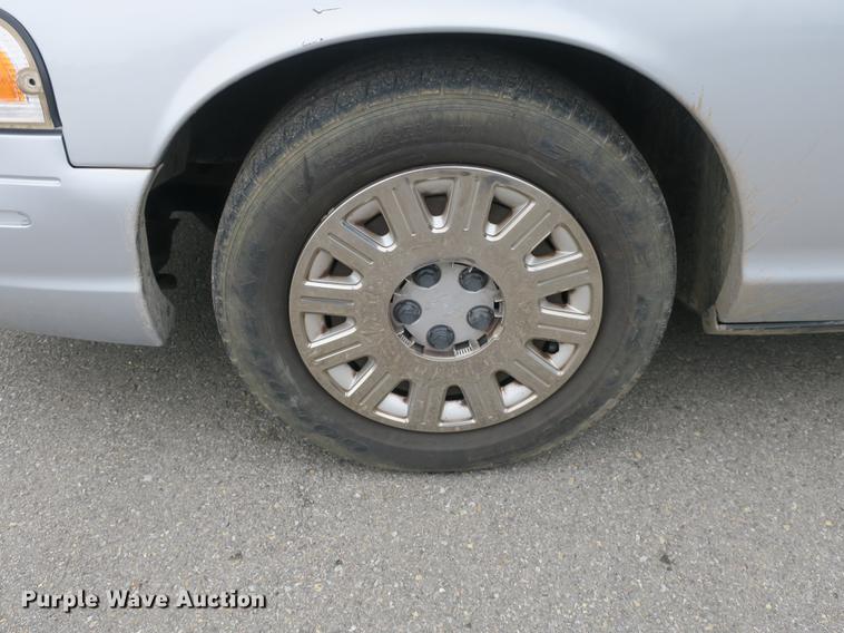 image for item DB8831 2003 Ford Crown Victoria Police Interceptor