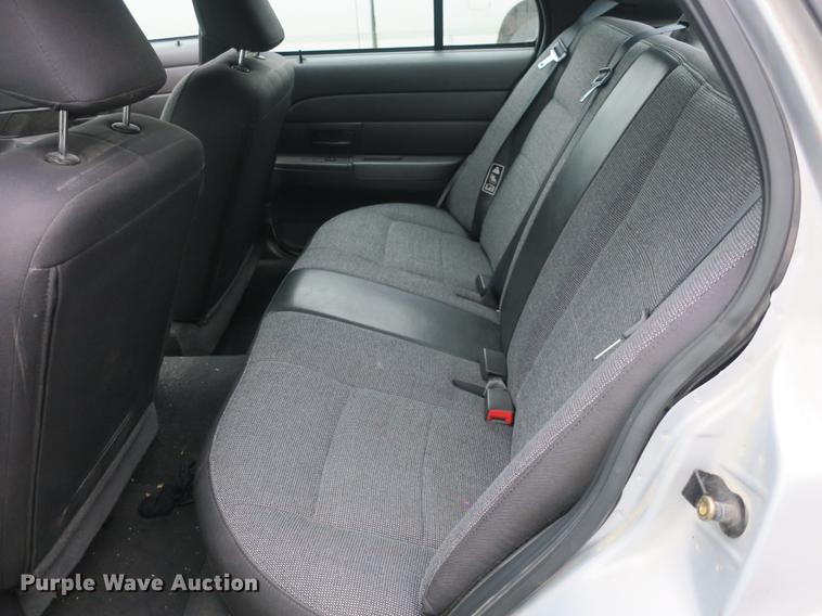 image for item DB8831 2003 Ford Crown Victoria Police Interceptor