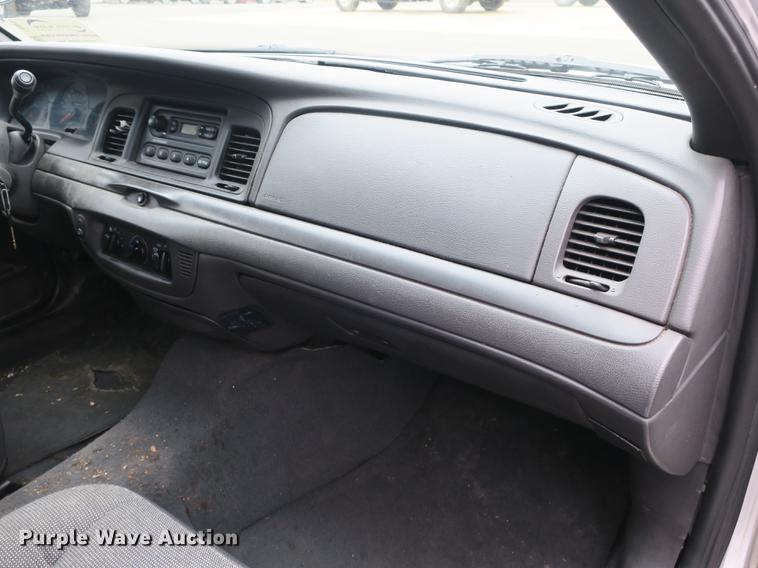 image for item DB8831 2003 Ford Crown Victoria Police Interceptor