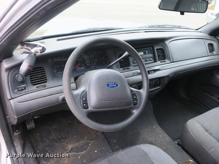 image for item DB8831 2003 Ford Crown Victoria Police Interceptor