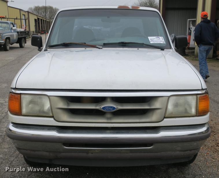 image for item DB8832 1996 Ford Ranger SuperCab pickup truck