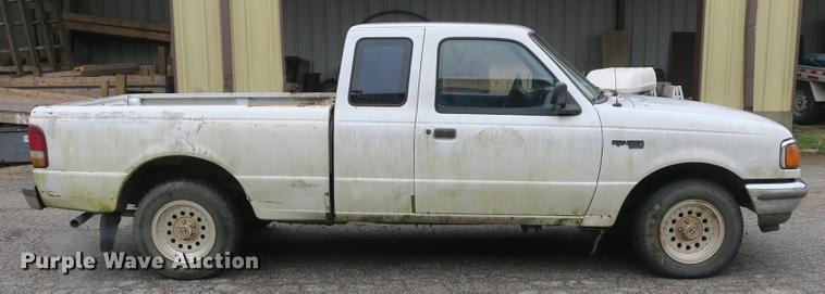image for item DB8832 1996 Ford Ranger SuperCab pickup truck