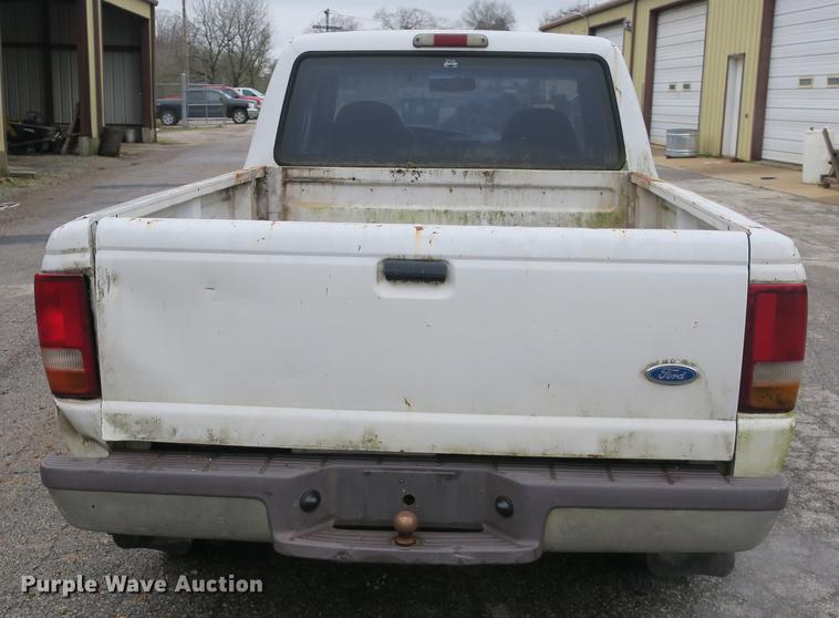 image for item DB8832 1996 Ford Ranger SuperCab pickup truck