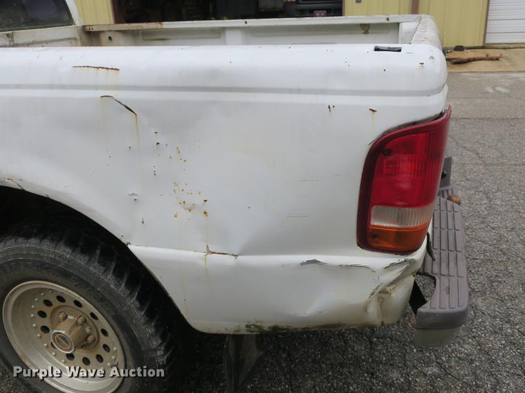image for item DB8832 1996 Ford Ranger SuperCab pickup truck