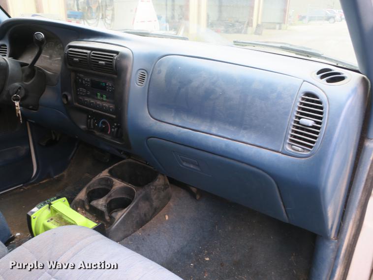 image for item DB8832 1996 Ford Ranger SuperCab pickup truck