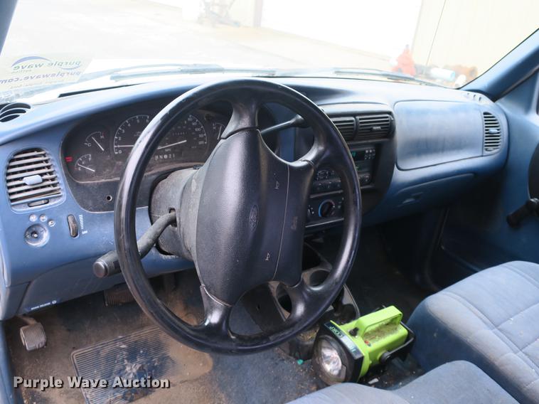 image for item DB8832 1996 Ford Ranger SuperCab pickup truck