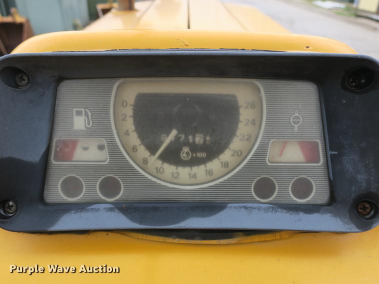 image for item DB8833 Ford CA414C tractor