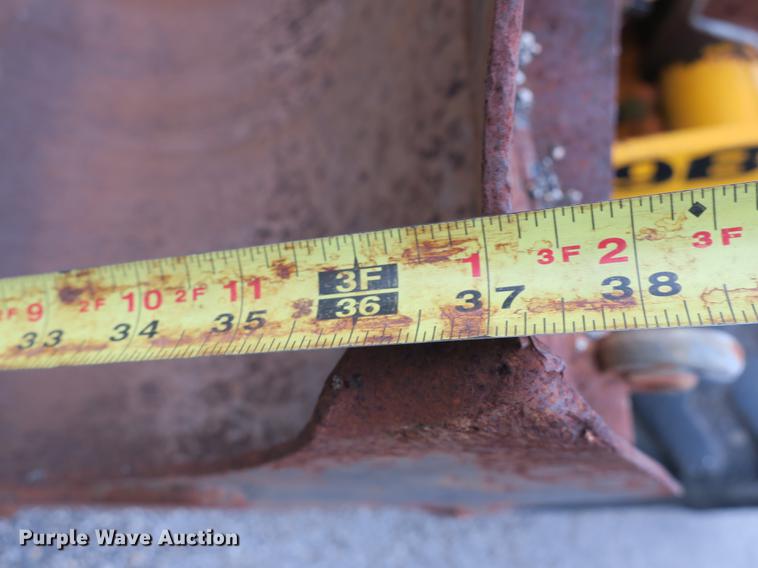 image for item DB8834 2000 JCB 409B wheel loader