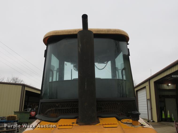 image for item DB8834 2000 JCB 409B wheel loader