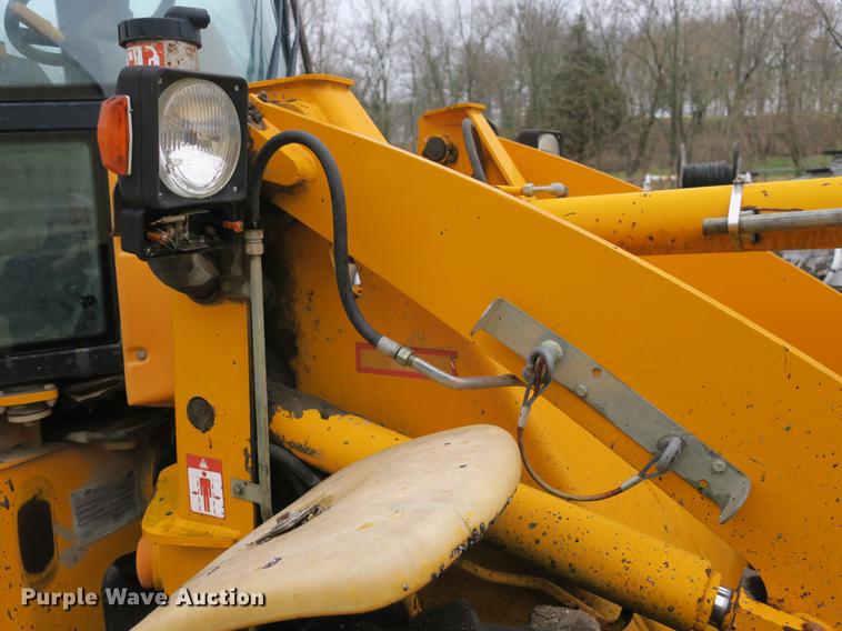 image for item DB8834 2000 JCB 409B wheel loader