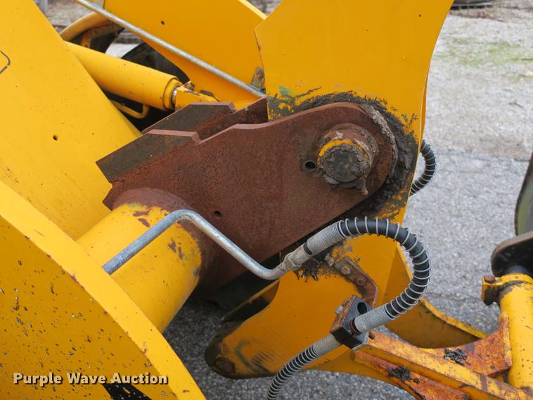 image for item DB8834 2000 JCB 409B wheel loader