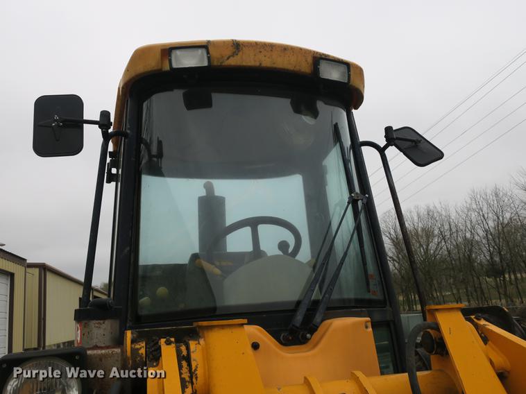 image for item DB8834 2000 JCB 409B wheel loader
