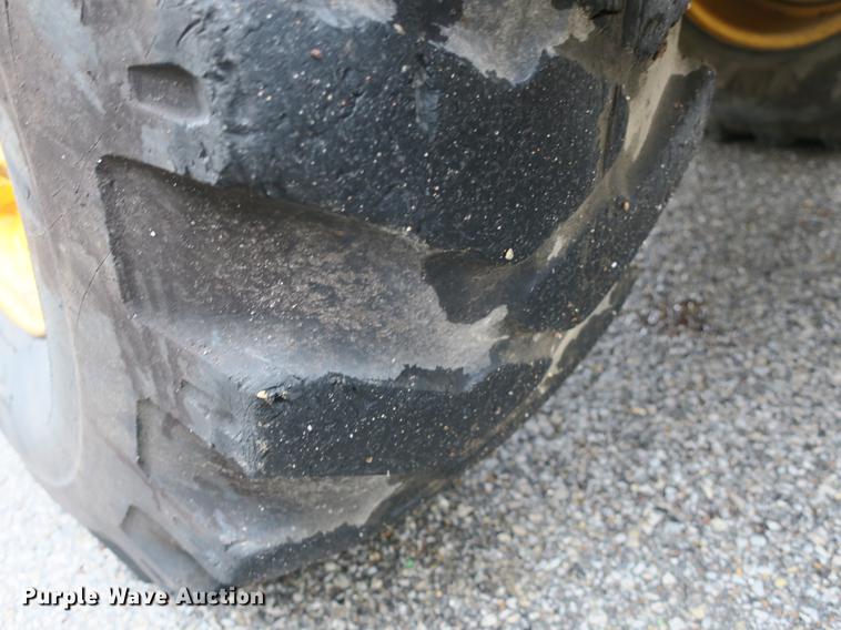 image for item DB8834 2000 JCB 409B wheel loader