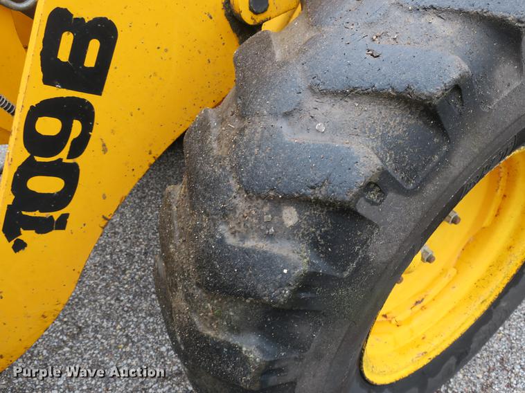 image for item DB8834 2000 JCB 409B wheel loader