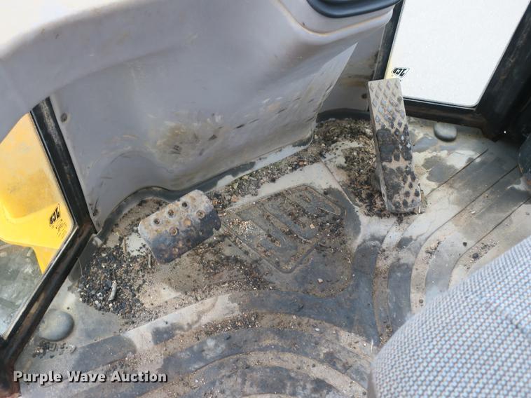 image for item DB8834 2000 JCB 409B wheel loader