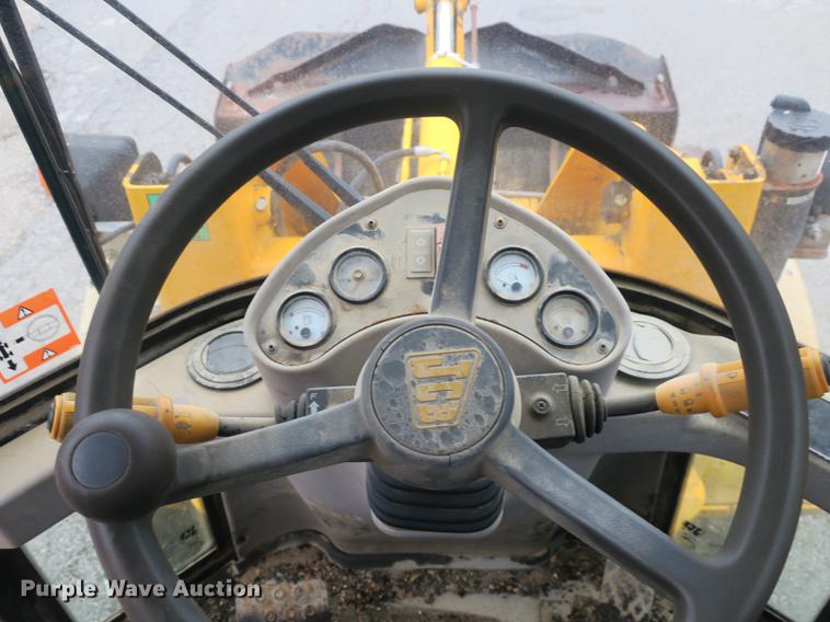 image for item DB8834 2000 JCB 409B wheel loader