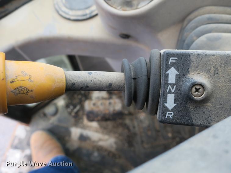 image for item DB8834 2000 JCB 409B wheel loader