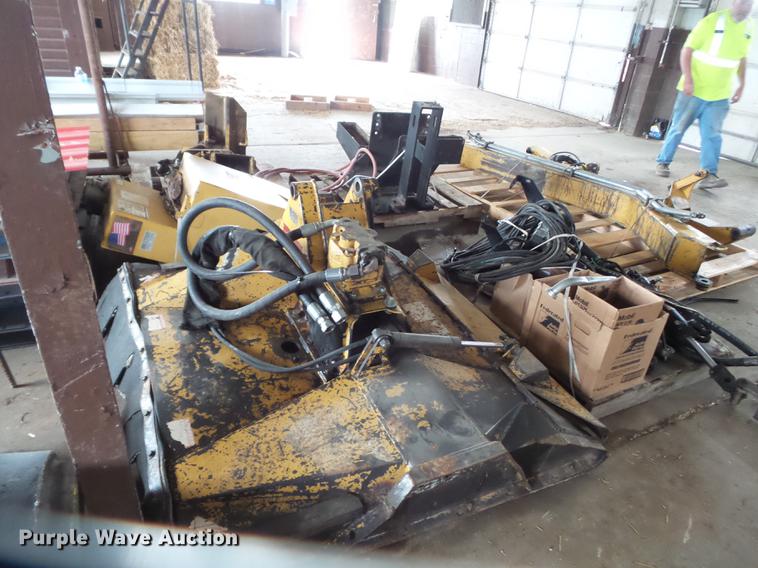 image for item DD2297 Tiger side boom mower parts