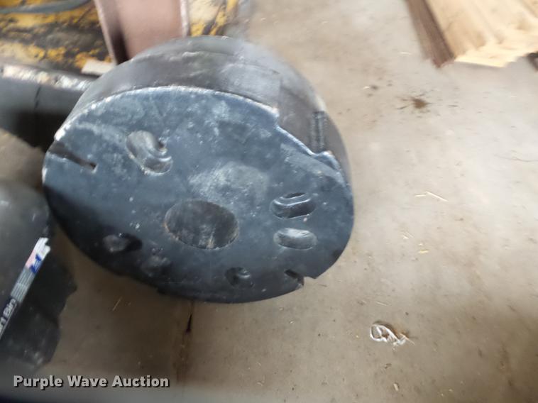 image for item DD2297 Tiger side boom mower parts