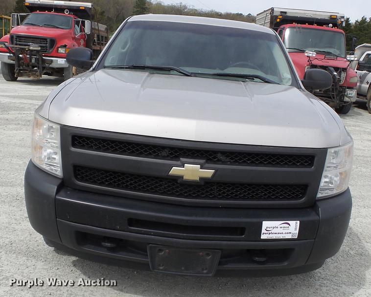 image for item DD2299 2009 Chevrolet Silverado 1500 Crew Cab pickup truck
