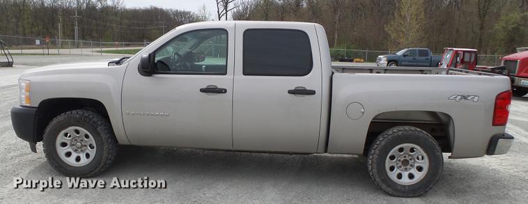 image for item DD2299 2009 Chevrolet Silverado 1500 Crew Cab pickup truck
