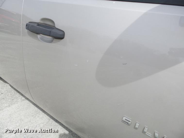 image for item DD2299 2009 Chevrolet Silverado 1500 Crew Cab pickup truck