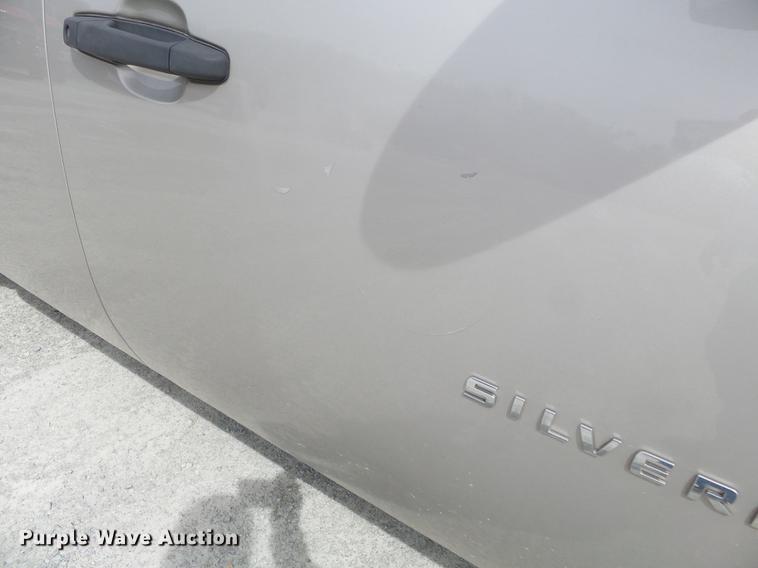 image for item DD2299 2009 Chevrolet Silverado 1500 Crew Cab pickup truck