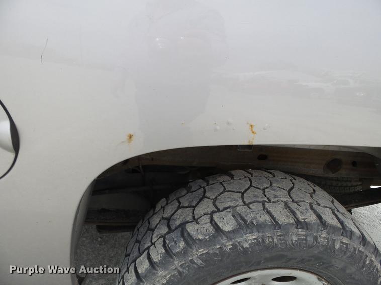 image for item DD2299 2009 Chevrolet Silverado 1500 Crew Cab pickup truck