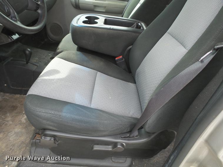 image for item DD2299 2009 Chevrolet Silverado 1500 Crew Cab pickup truck