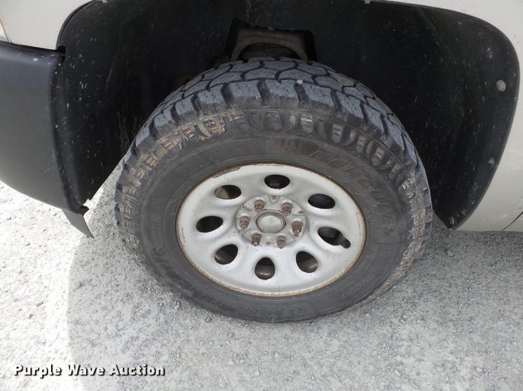 image for item DD2299 2009 Chevrolet Silverado 1500 Crew Cab pickup truck