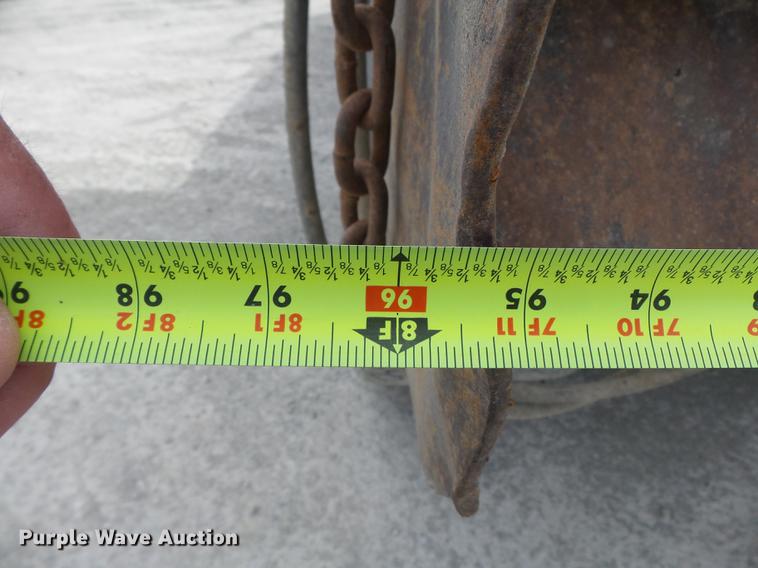 image for item DD2300 2001 Ford F750 Super Duty dump truck