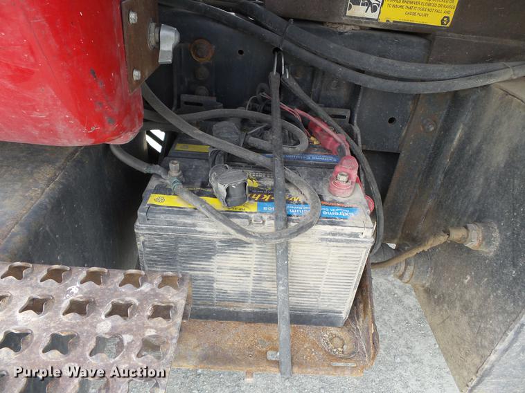 image for item DD2300 2001 Ford F750 Super Duty dump truck