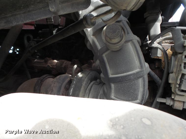 image for item DD2300 2001 Ford F750 Super Duty dump truck