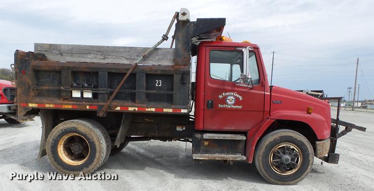 image for item DD2301 1998 Freightliner FL70 dump truck