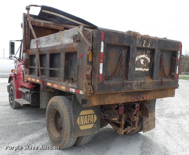 image for item DD2301 1998 Freightliner FL70 dump truck