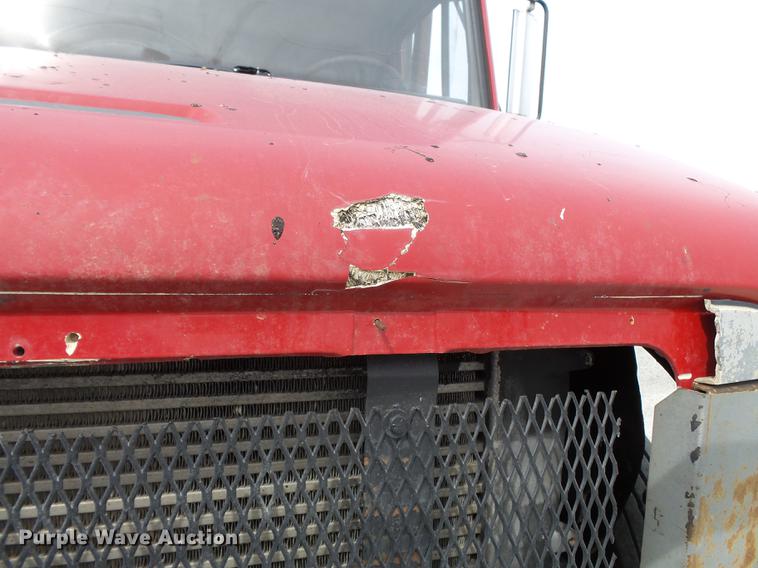 image for item DD2301 1998 Freightliner FL70 dump truck