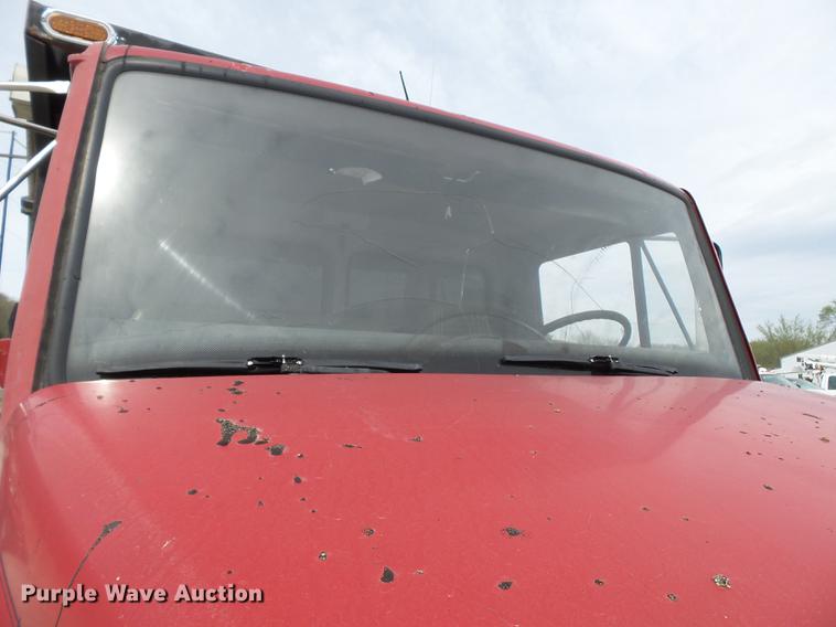 image for item DD2301 1998 Freightliner FL70 dump truck