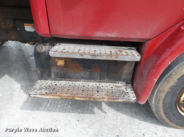 image for item DD2301 1998 Freightliner FL70 dump truck