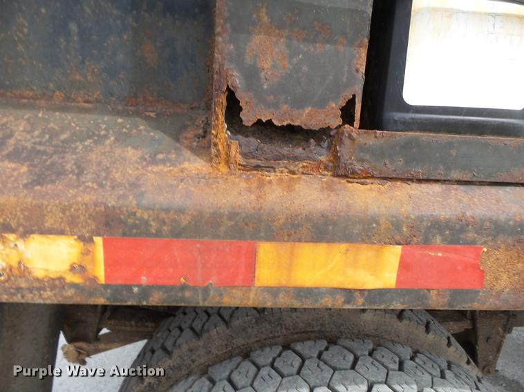 image for item DD2301 1998 Freightliner FL70 dump truck