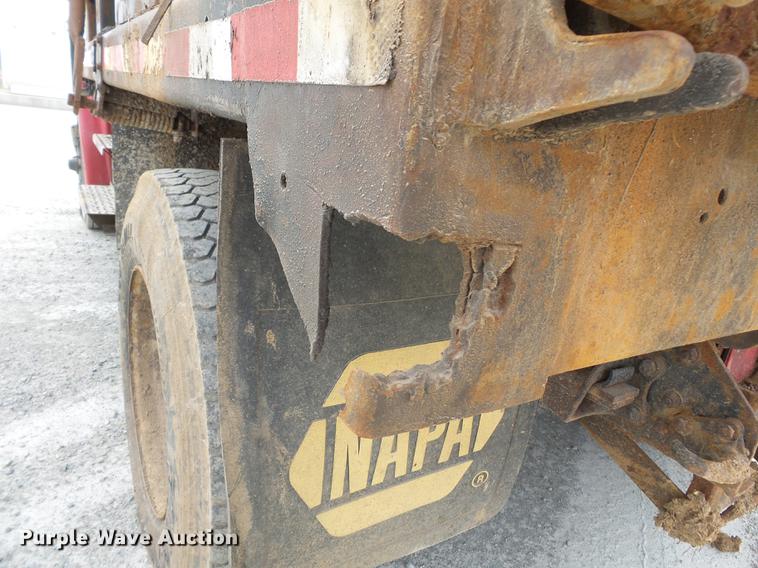 image for item DD2301 1998 Freightliner FL70 dump truck