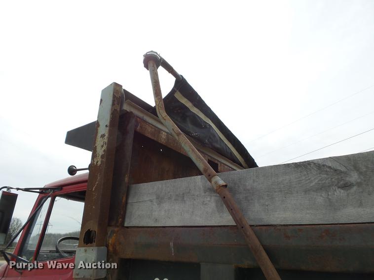 image for item DD2301 1998 Freightliner FL70 dump truck