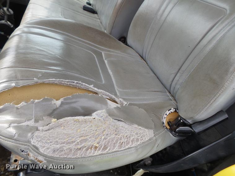 image for item DD2301 1998 Freightliner FL70 dump truck