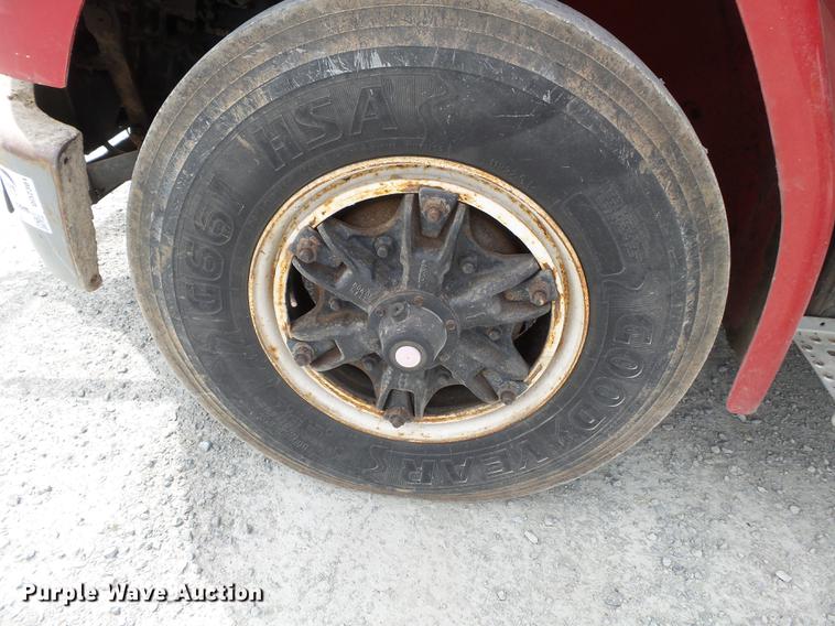 image for item DD2301 1998 Freightliner FL70 dump truck