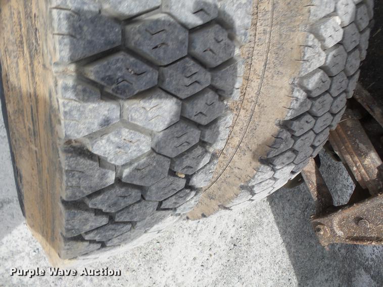 image for item DD2301 1998 Freightliner FL70 dump truck